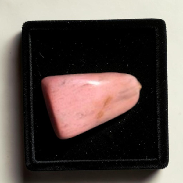 Підвіска з родоніту